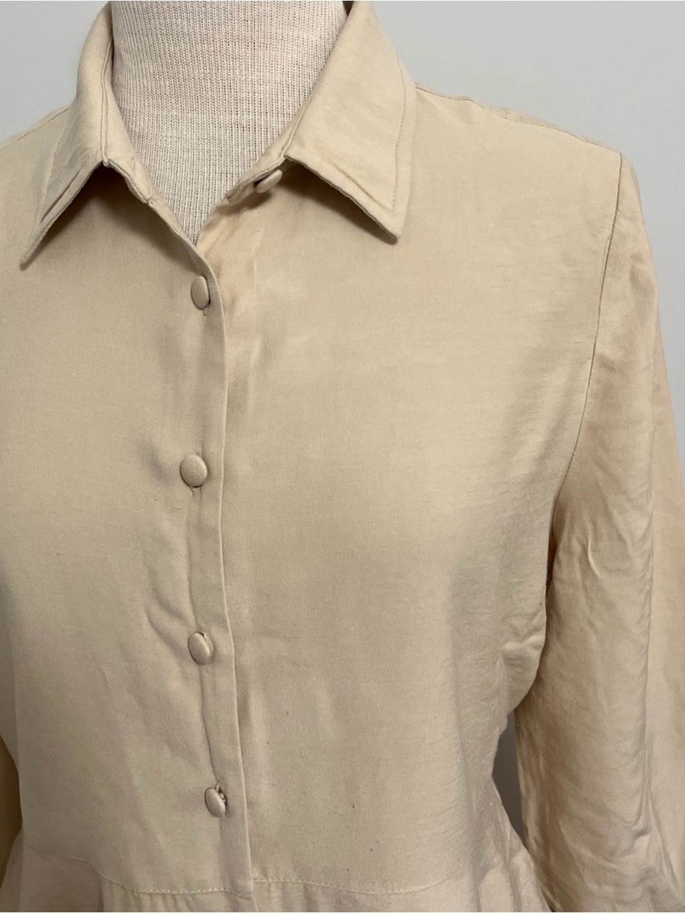 Tuckernuck Pomander Place Tan Ashlen Blouse - Picture 4 of 8